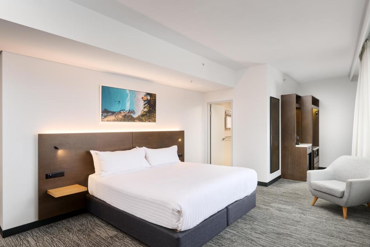 Holiday Inn West Perth By Ihg Exterior photo